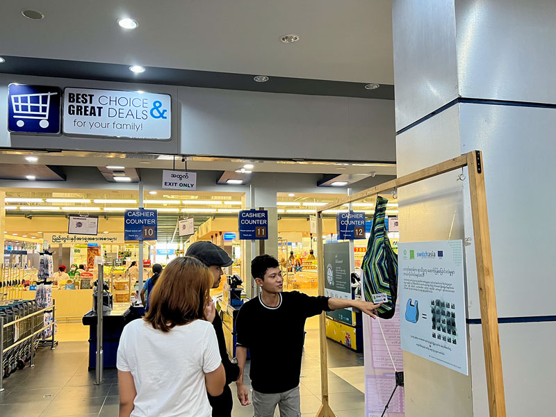 No Plastic Day Tote Bag Giveaway & Activities